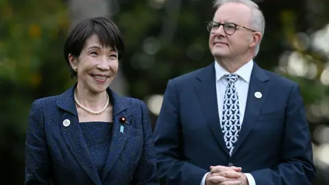 Getty Images Japanese prime minister Sanae Takaichi (left) and Australian PM Anthony Albanese 